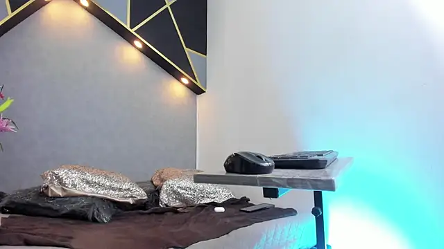 دردشة Mia_Dreaam الجنسية المباشرة