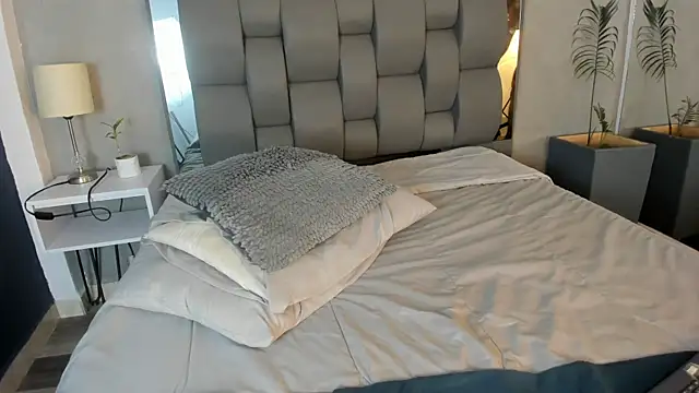 XXX chat uživo modela Charlie___Musk