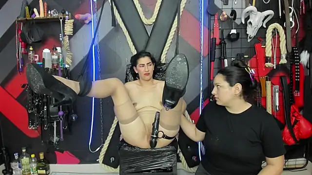 Chat XXX en directo de SUBMISSION_BDSM