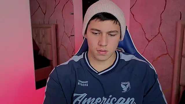 Chat +18 de JamesCr_ ao vivo