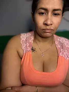 Chat +18 de Carola-Ross ao vivo