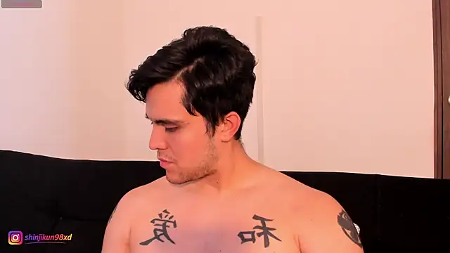 צ'אט XXX בשידור חי של jasonxd9898