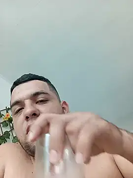 Czat XXX na żywo – Tatis_bigboobs21
