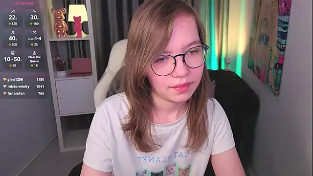 LiaBroock élő XXX-chatje