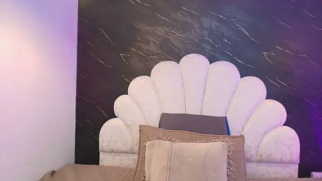 _MiaBrown_'s Live XXX Chat