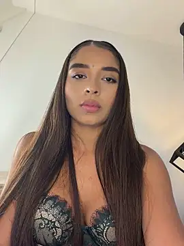 AnnyVega__ Adlı Modelin Canlı XXX Sohbeti