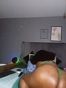 Živý XXX chat RealMsPEARLsEXY69