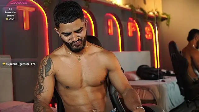 Reik_Vonn Chat XXX in diretta