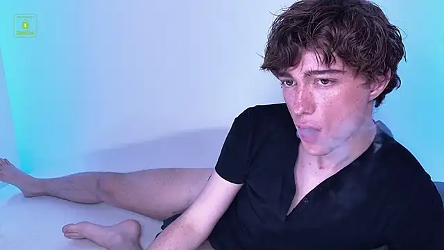 mark_shot élő XXX-chatje