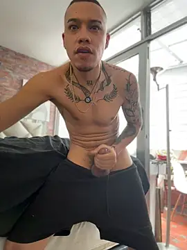 Chatroom XXX en direct de AlphaMasterXxx