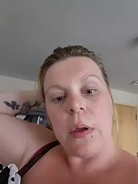 Chat XXX en directo de pinkieMilfPUSY