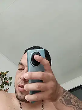 Chat +18 de Tatis_bigboobs21 ao vivo