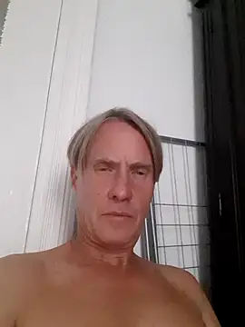 Jeppe555 – Naživo XXX chat