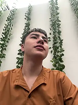 عرض كام Daxonblace