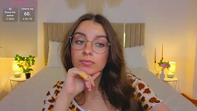 دردشة Real_cutie1 الجنسية المباشرة