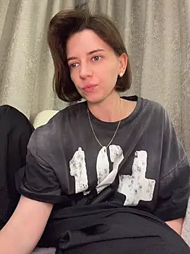 XXX chat uživo modela Take_Me_Awayy