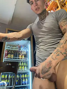 Chatroom XXX en direct de _Tomy08calderon