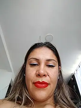 KittyHoleshot87 Chat XXX in diretta