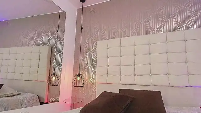 Ariana_CellFg – Naživo XXX chat