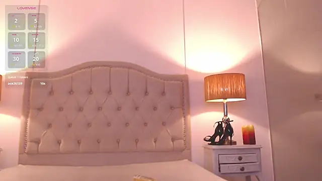 AllyPretty-n Live XXX chat