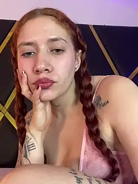 EmmaaCastro Adlı Modelin Canlı XXX Sohbeti