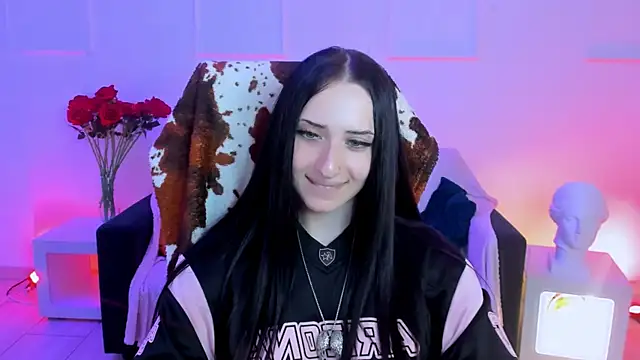MonicaLowes' Live XXX Chat