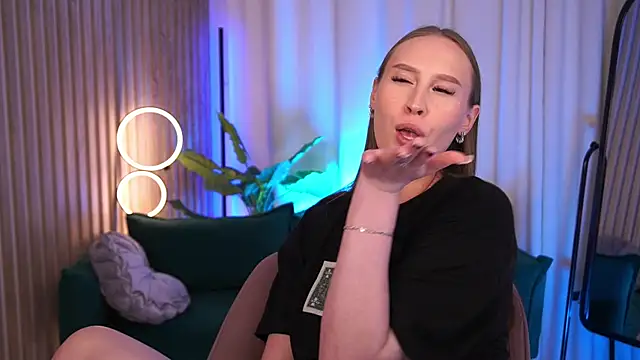 ViMilka Chat XXX live