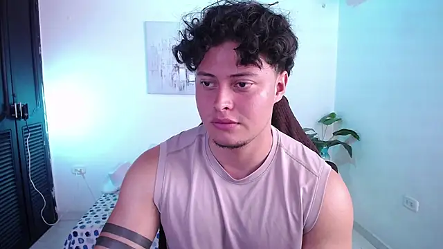 Show Webcam de fucking_bear_