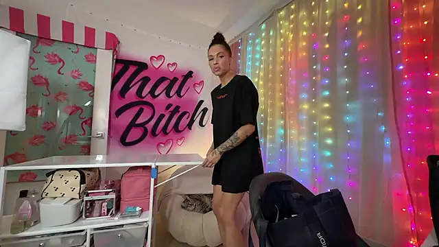 NattyFierros Chat XXX in diretta