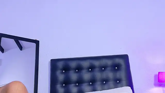 Skinny_hottie18's Live XXX Chat