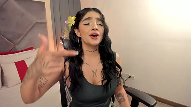 XXX chat uživo modela Abriil_cutee