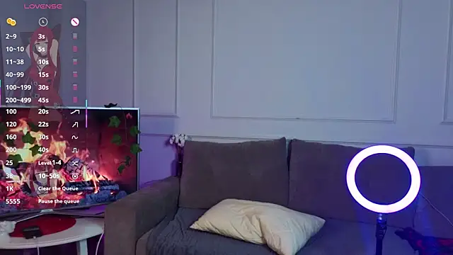ItsFeliDoll XXX чат на живо