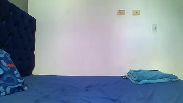 Latinos_2001 Adlı Modelin Canlı XXX Sohbeti