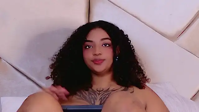 دردشة Cristal-Jonnes الجنسية المباشرة