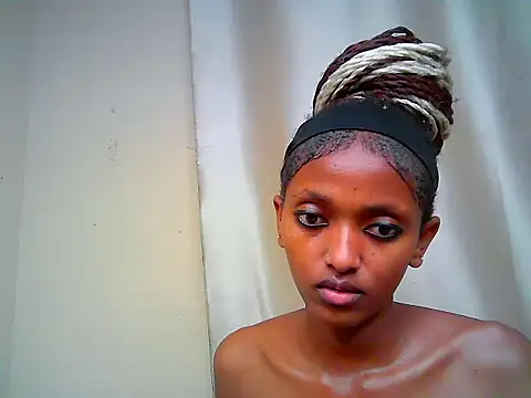 Qute_nimple Webcam show