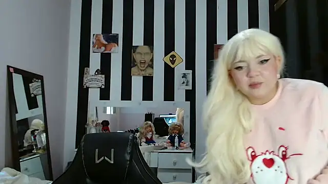 Beatrice_666 Adlı Modelin Canlı XXX Sohbeti