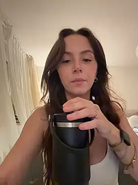 Cherry-Bean live XXX chat