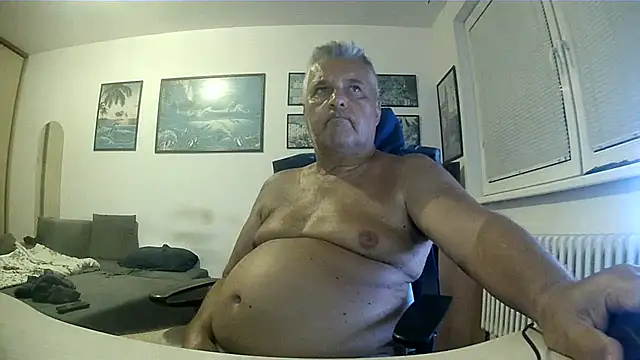 Robert_SK1 Live XXX Chat
