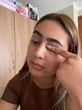 Chat XXX en directo de Miabonnett_