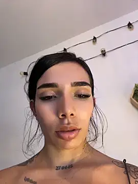 Онлайн чат XXX milasantana_