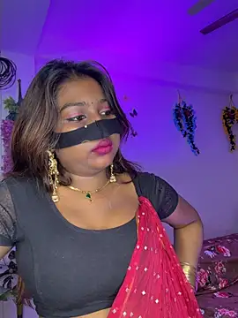 Show modela Hot_Aanamika2 na web-kameri