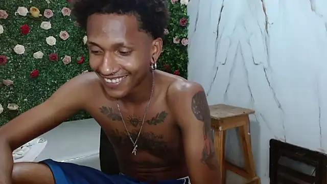 XXX chat uživo modela ManSant