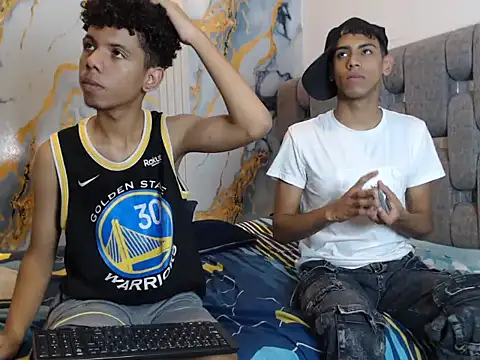 CUTE_BOYS2026's Live XXX Chat