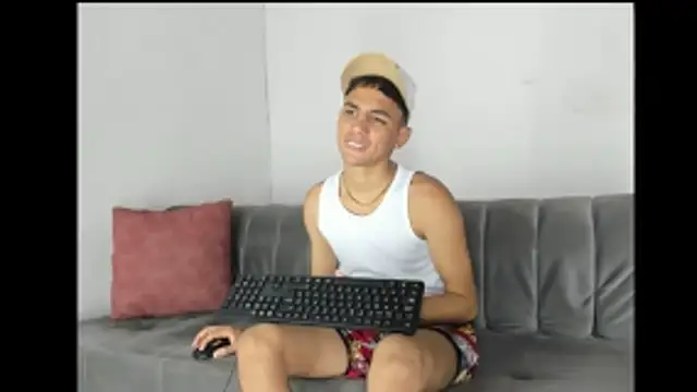 Chat +18 de Charlie_Scorpion ao vivo