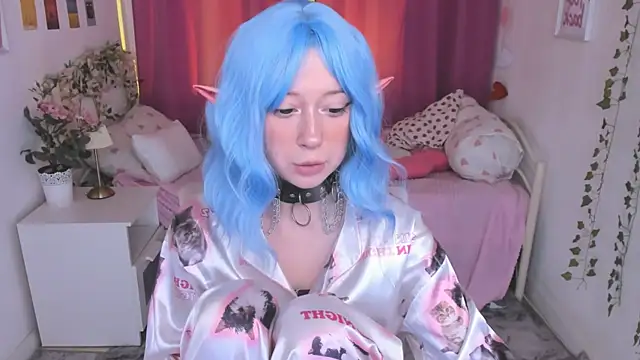 MiyuuNami's Live XXX Chat