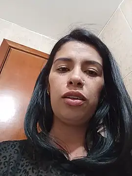 Nathaly_12 XXX чат на живо