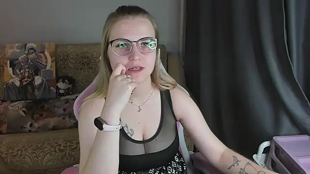 MissBrightShine's Live XXX Chat