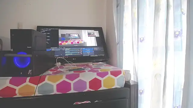 eolicasex Adlı Modelin Canlı XXX Sohbeti