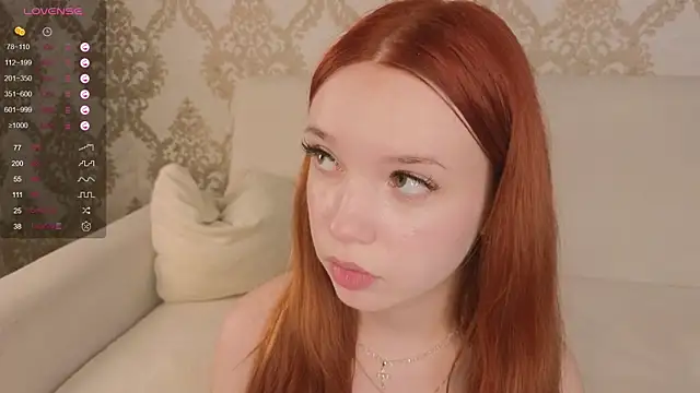foxy_bloomm XXX чат на живо