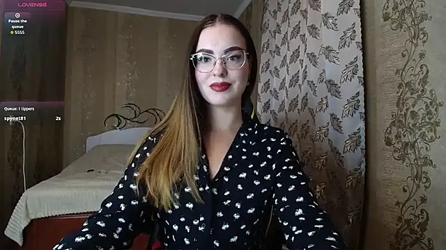 دردشة Flora_kisss الجنسية المباشرة